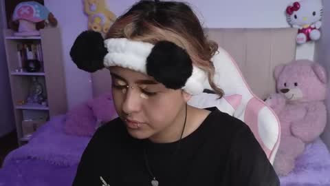 neekowaifu online show from May 8, 2:22 pm