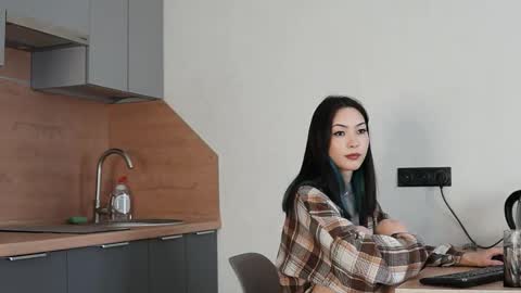 Snapshot of neferpitaa chatting on February 21, 5:08 am Kemi online show from February 21, 5:08 am