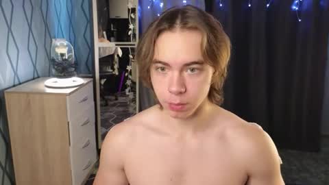 Snapshot of neganxxl chatting on October 7, 3:25 am Negan online show from October 7, 3:25 am