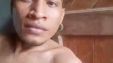 negrett_ online show from June 22, 7:11 pm