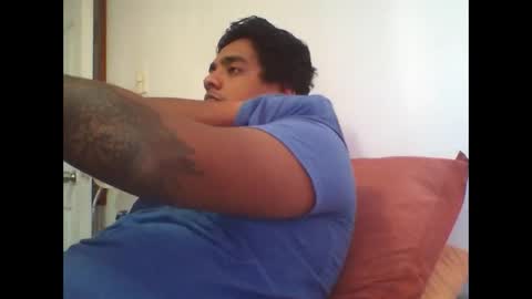 Snapshot of negritoo_2503 chatting on October 23, 11:20 am negritoo_2503 online show from October 23, 11:20 am