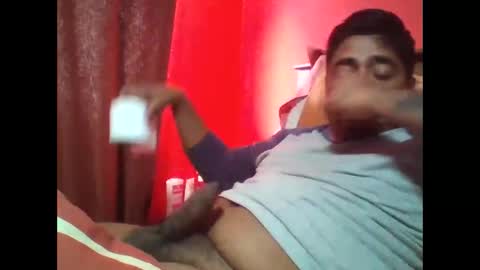 Snapshot of negritoo_2503 chatting on November 22, 11:53 am negritoo_2503 online show from November 22, 11:53 am