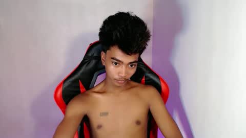 Snapshot of neil_asian69 chatting on October 16, 4:13 am neil_asian69 online show from October 16, 4:13 am