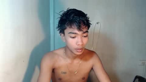 neil_asian69 online show from December 4, 4:33 am