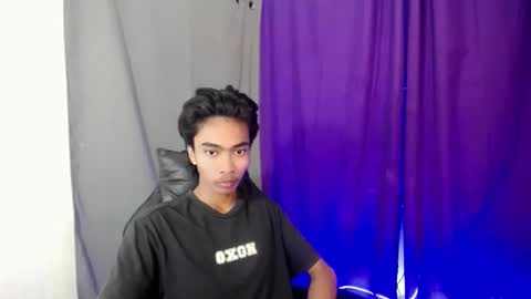 neil_asian69 online show from March 26, 8:31 am