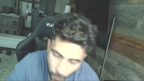 Snapshot of neilsing chatting on January 14, 5:29 pm neil online show from January 14, 5:29 pm