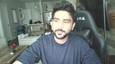 Snapshot of neilsing chatting on April 8, 6:30 pm neil online show from April 8, 6:30 pm