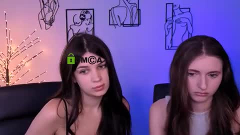 Snapshot of nekky_mouse chatting on July 5, 9:49 am Meow online show from July 5, 9:49 am