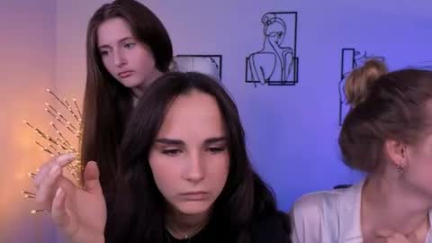 Snapshot of nekky_mouse chatting on July 11, 9:23 am Meow online show from July 11, 9:23 am