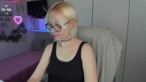 Kate online show from April 21, 8:44 pm