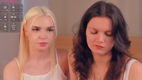 Snapshot of neldabestwick chatting on April 9, 7:47 am Histori online show from April 9, 7:47 am