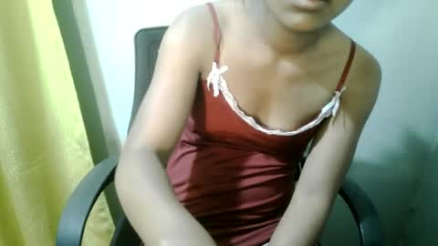 nelia_84 online show from July 24, 10:35 am