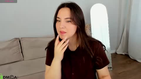 Snapshot of nelie_evans chatting on June 27, 12:59 am nelie_evans online show from June 27, 12:59 am