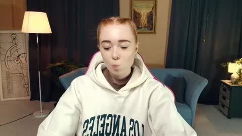 Snapshot of nelliemathers chatting on November 22, 7:57 pm Nelli online show from November 22, 7:57 pm