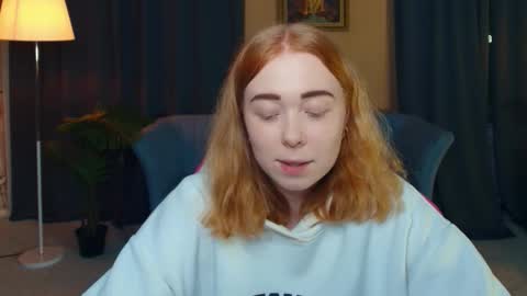 Snapshot of nelliemathers chatting on December 18, 8:48 pm Nelli online show from December 18, 8:48 pm