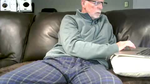 Snapshot of neman4u2c chatting on May 14, 9:10 pm Jack online show from May 14, 9:10 pm