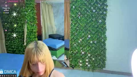 Snapshot of nena_cupcake_ chatting on January 17, 11:04 am Salome Nena cupcake online show from January 17, 11:04 am