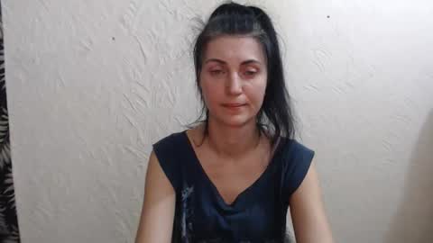 Nensy online show from March 10, 6:24 pm