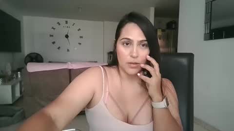 kelly lopez online show from October 1, 5:30 pm