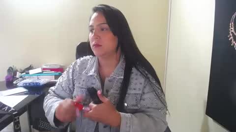 kelly lopez online show from October 11, 2:15 pm