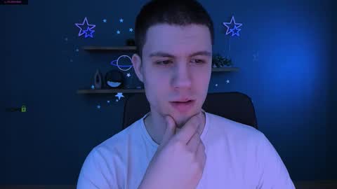 neo_raze_ online show from March 21, 8:01 pm