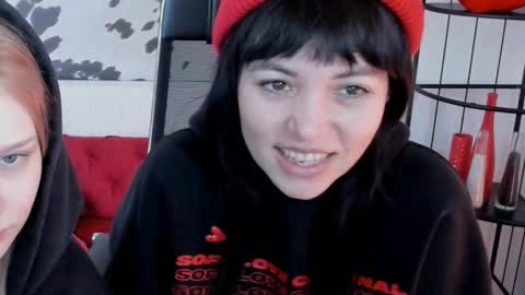 Snapshot of neogeisha28 chatting on March 3, 9:37 am Neo Geisha online show from March 3, 9:37 am