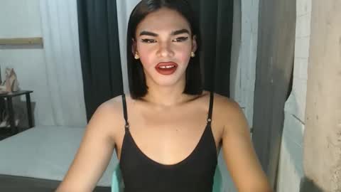 neomi online show from October 14, 6:36 am