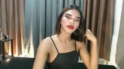 Snapshot of neomi_hardcock chatting on February 10, 7:07 pm neomi online show from February 10, 7:07 pm