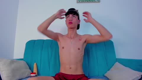  NeoRaptis  jhonatan  online show from December 14, 8:18 pm