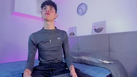  NeoRaptis  jhonatan  online show from December 26, 8:11 pm