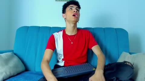  NeoRaptis  jhonatan  online show from March 3, 8:43 pm