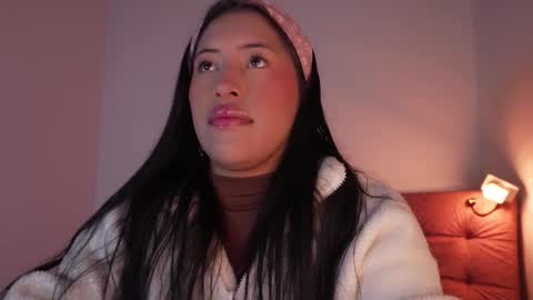 Helena    Every Friday new video for my fan club loves  online show from October 16, 6:09 pm