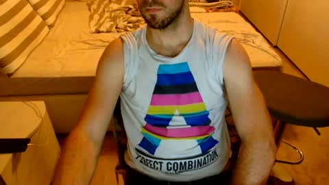 Snapshot of nerchia_89 chatting on June 28, 8:04 pm Nerchia89 online show from June 28, 8:04 pm
