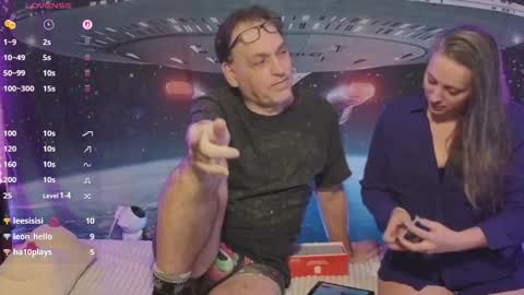 Snapshot of nerdsondisplay chatting on February 6, 12:26 am The Silk Glove Mistress online show from February 6, 12:26 am