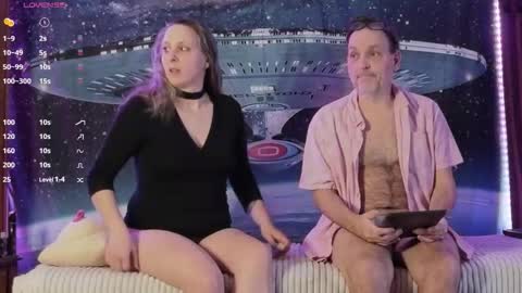 Snapshot of nerdsondisplay chatting on February 10, 12:15 am The Silk Glove Mistress online show from February 10, 12:15 am