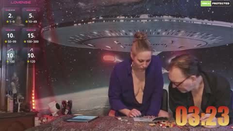 Snapshot of nerdsondisplay chatting on February 13, 12:06 am The Silk Glove Mistress online show from February 13, 12:06 am