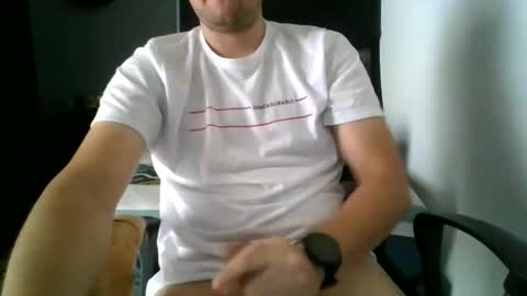 MrBull online show from June 6, 4:44 pm