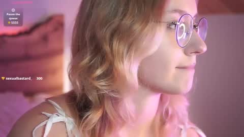 Nerissa online show from October 16, 9:49 pm