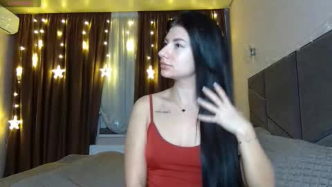 Nessy online show from February 5, 7:07 pm