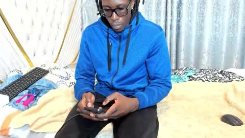 netfux_and_chill online show from March 12, 6:14 pm