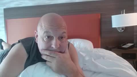 nethggoes85 online show from May 4, 9:11 pm
