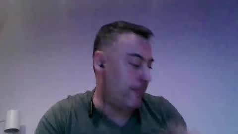 neulen4 online show from November 17, 9:09 pm