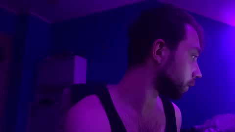 Snapshot of neverland966 chatting on October 12, 8:41 pm Mark online show from October 12, 8:41 pm