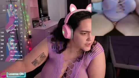 Snapshot of nevermakeawish chatting on February 4, 8:28 pm Wishs Playground online show from February 4, 8:28 pm