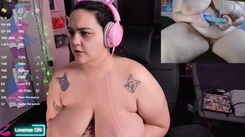 Snapshot of nevermakeawish chatting on February 13, 6:48 pm Wishs Playground online show from February 13, 6:48 pm