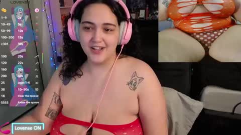 Snapshot of nevermakeawish chatting on March 5, 8:42 pm Wishs Playground online show from March 5, 8:42 pm