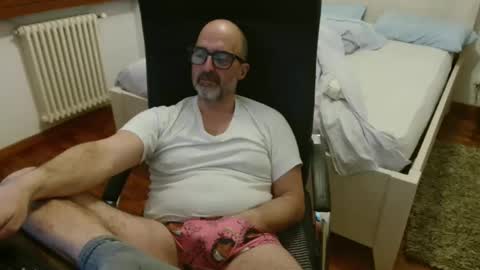 simi online show from February 27, 7:14 pm