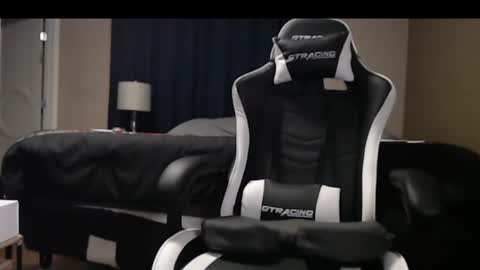 Snapshot of new_york_guy518 chatting on October 29, 12:02 am Jordan online show from October 29, 12:02 am