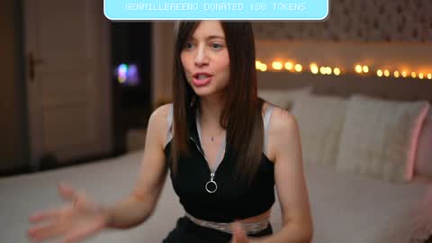 Snapshot of newchloe18 chatting on November 22, 9:03 pm newchloe18 online show from November 22, 9:03 pm