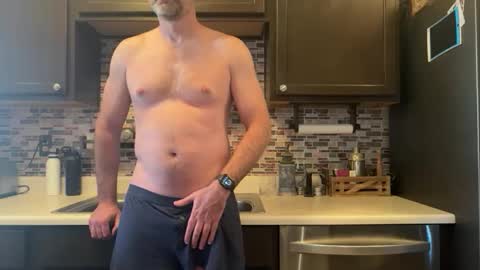 Snapshot of newguy_097 chatting on November 6, 11:37 pm newguy_097 online show from November 6, 11:37 pm